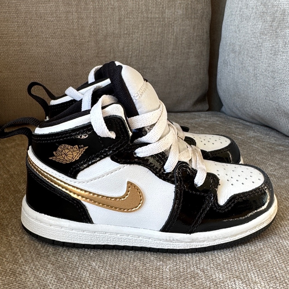 Kids Nike Jordan’s 8 C
